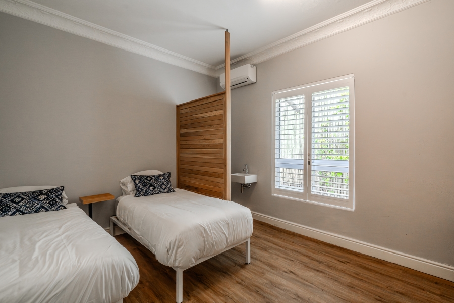 5 Bedroom Property for Sale in Simons Kloof Western Cape